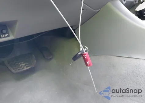 2010 Toyota Tacoma Prerunner V6 z USA, uszkodzony, nr VIN 3TMJU4GN3AM099350